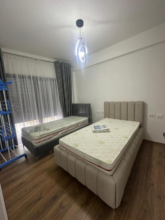 APARTAMENT ME QIRA 2+1+2+PARKIM TE KODRA DIELLIT 2