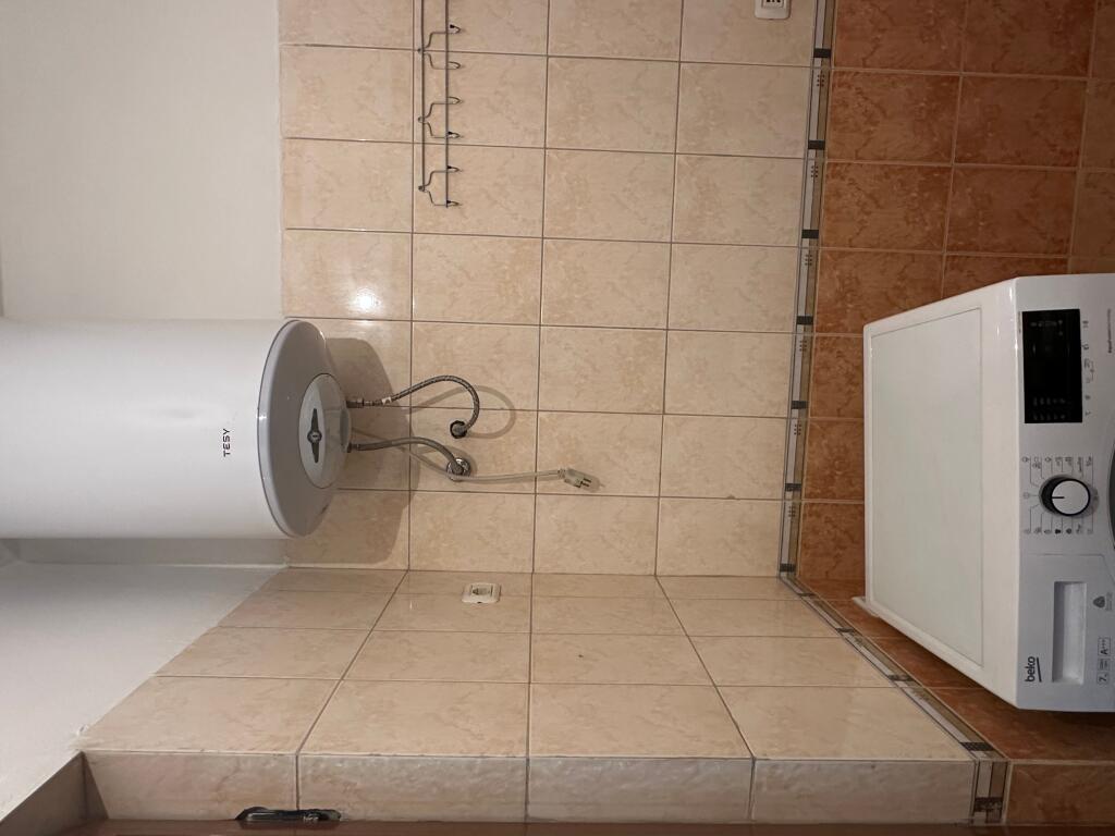 Jepet Apartament 1+1 me qera ne Astir