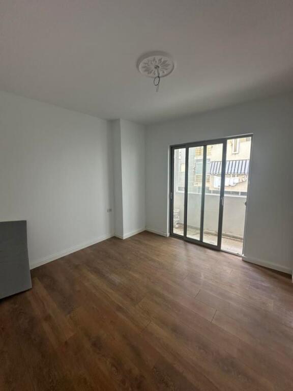 SHITET APARTAMENT  • 2+1 + Ballkon i bollshem 📍 Adresa: Ujesjellesi