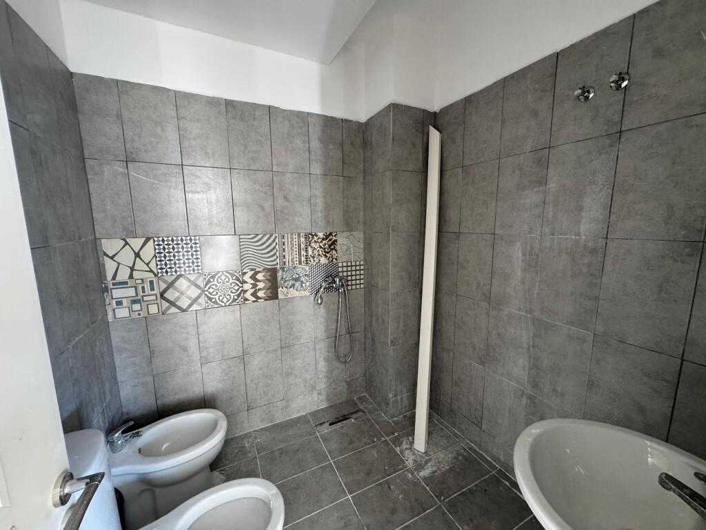 Shitet Apartament 2+1 Okazion Vollga