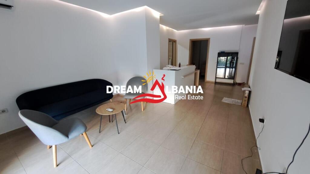 Locale commerciale in vendita in Via Don Bosko vicino a Vizion+ a Tirana (ID 4131391)