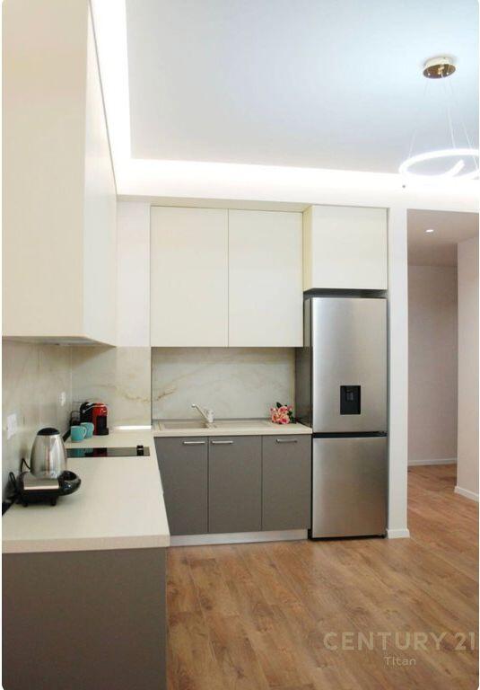 AFFITTASI APPARTAMENTO 2+1+2 IN VIA DEI KOSOVARI! 2.000 € /Mese