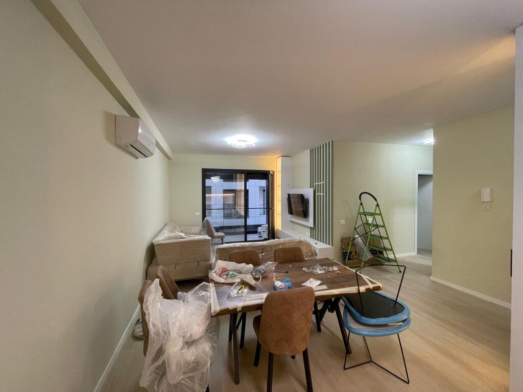 Appartamento 2+1+2 e posto auto in affitto presso il lago secco