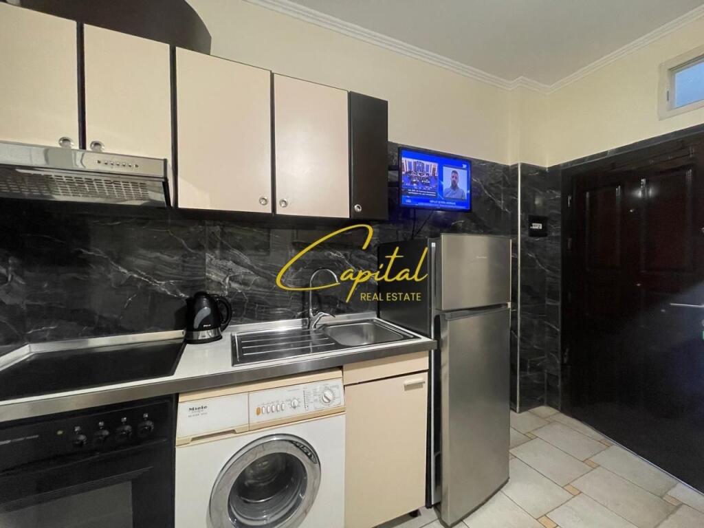 APARTAMENT ME QERA 1+1 RRUGA 5 MAJI 45.000 LEKE