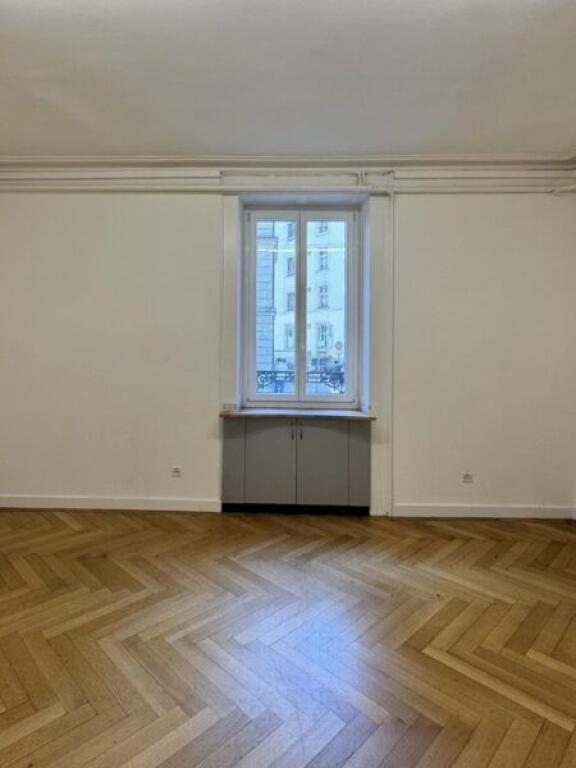 Office For Rent On Bardhyl Street (ID BZ2738) Tirana