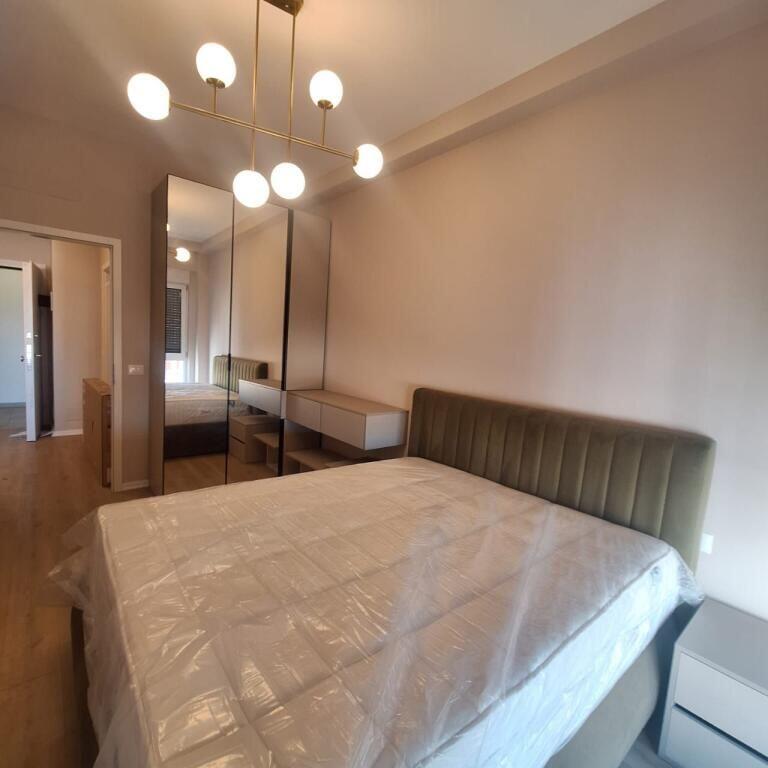 Super apartament ne shitje tek Kontakti, Rruga e Kavajes