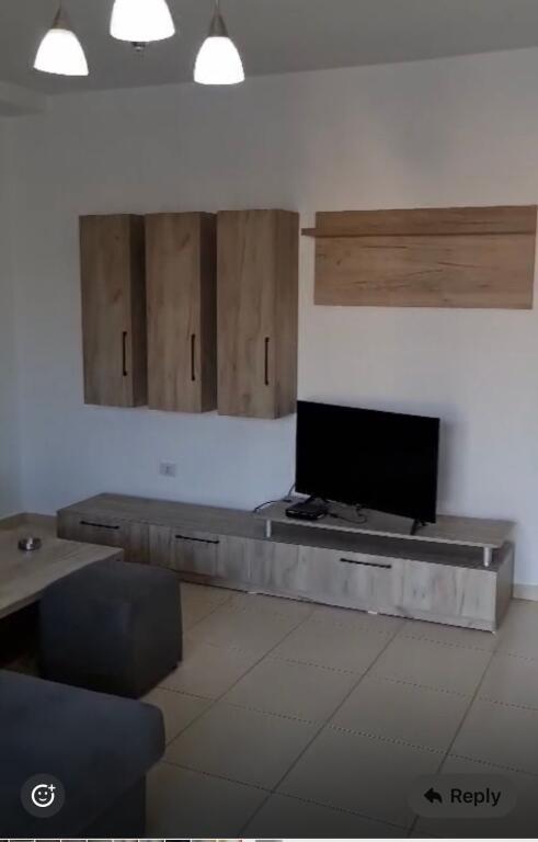 1+1, arredato al 21 Dhjetori vicino all'ingegneria delle costruzioni, prezzo 500 mila lek