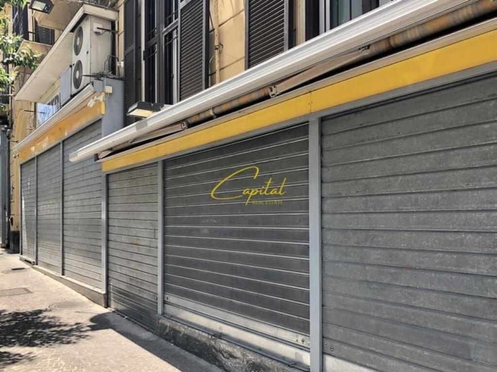 BUSINESS PREMISES FOR SALE 100 M2 DRY LAKE 210,000 EURO