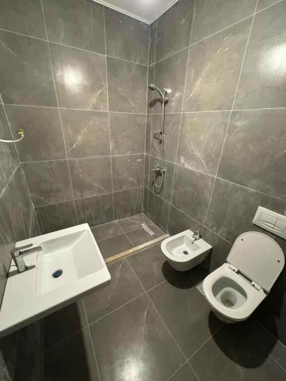 OKAZION APARTAMENT 2+1+2+PARKIM NE KINOSTUDIO !!!! JO AGJENSI