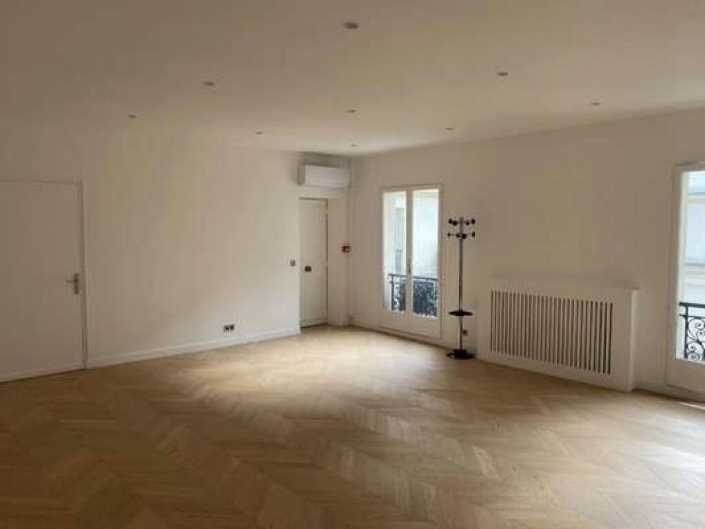 Office For Rent On Bardhyl Street (ID BZ2738) Tirana