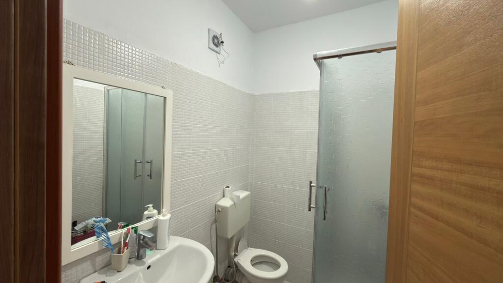 ASTIR APARTAMENT 2+1+2 PER SHITJE!