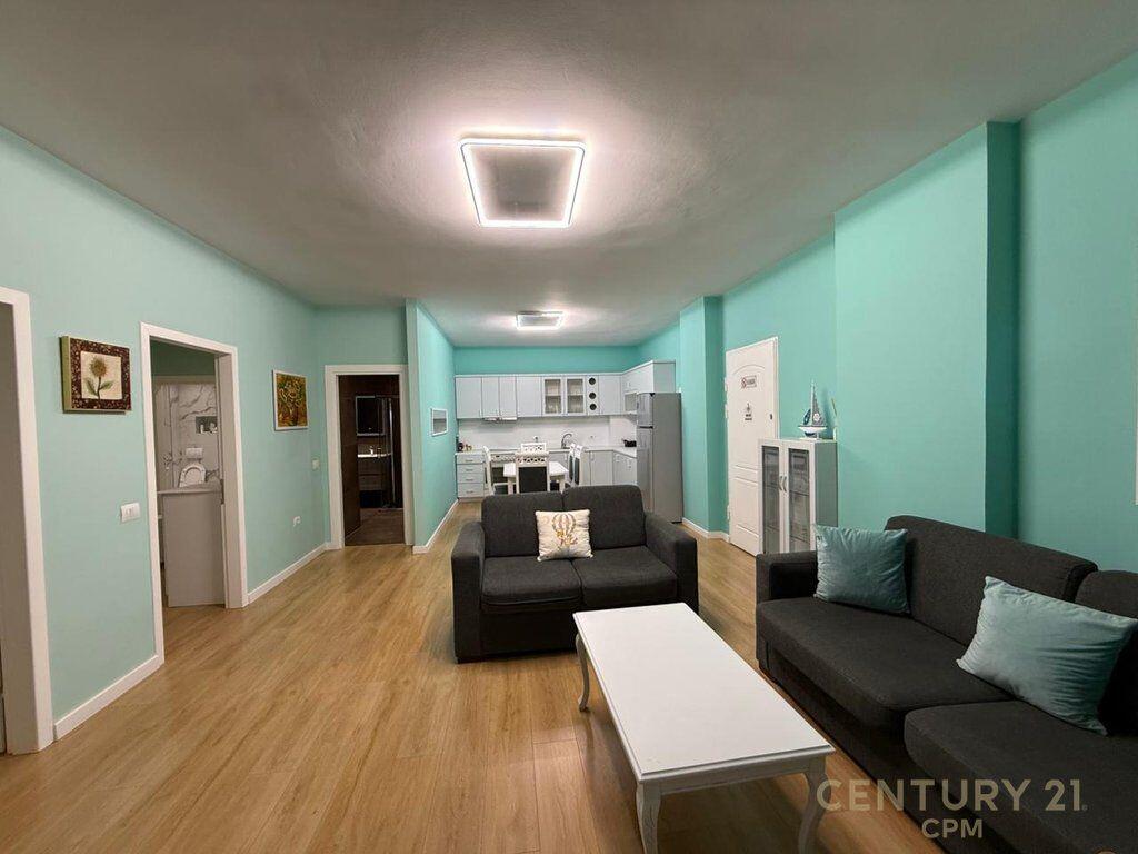 NE SARANDE SHESIM SUPER APARTAMENT 2+1+2+VERANDE 120M LARG DETIT 215,000 €