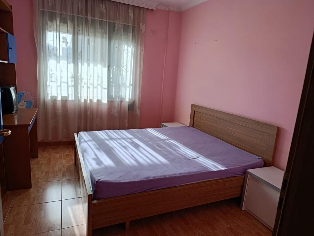 Apartament 2+1 me qera tek Rryga e Kavajes!
