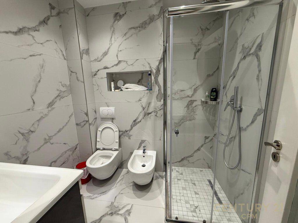 NE SARANDE SHESIM SUPER APARTAMENT 2+1+2+VERANDE 120M LARG DETIT 215,000 €