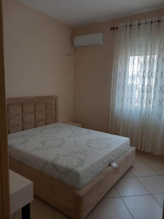 Jepet me qera apartament 2+1 Delijorgji