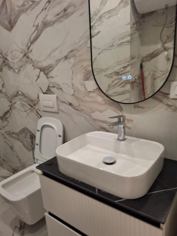 Apartament 2+1 per shitje tek Myslym Shyri!
