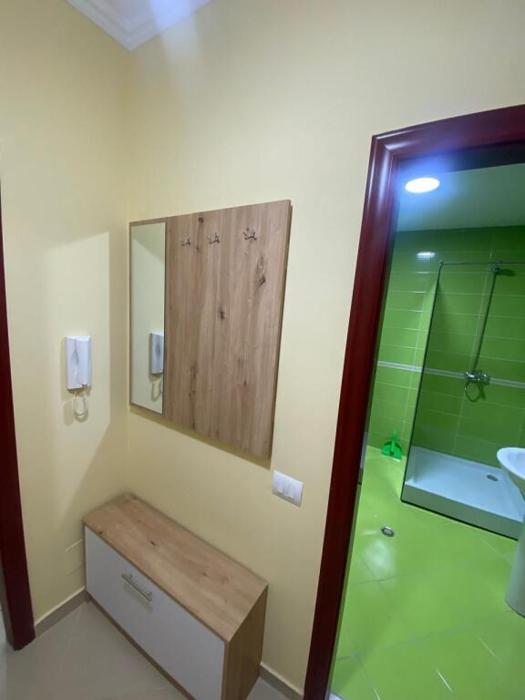 SI AFFITTA APPARTAMENTO 2+1+2WC ASTIR