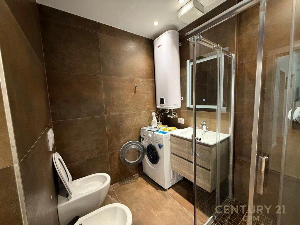 NE SARANDE SHESIM SUPER APARTAMENT 2+1+2+VERANDE 120M LARG DETIT 215,000 €