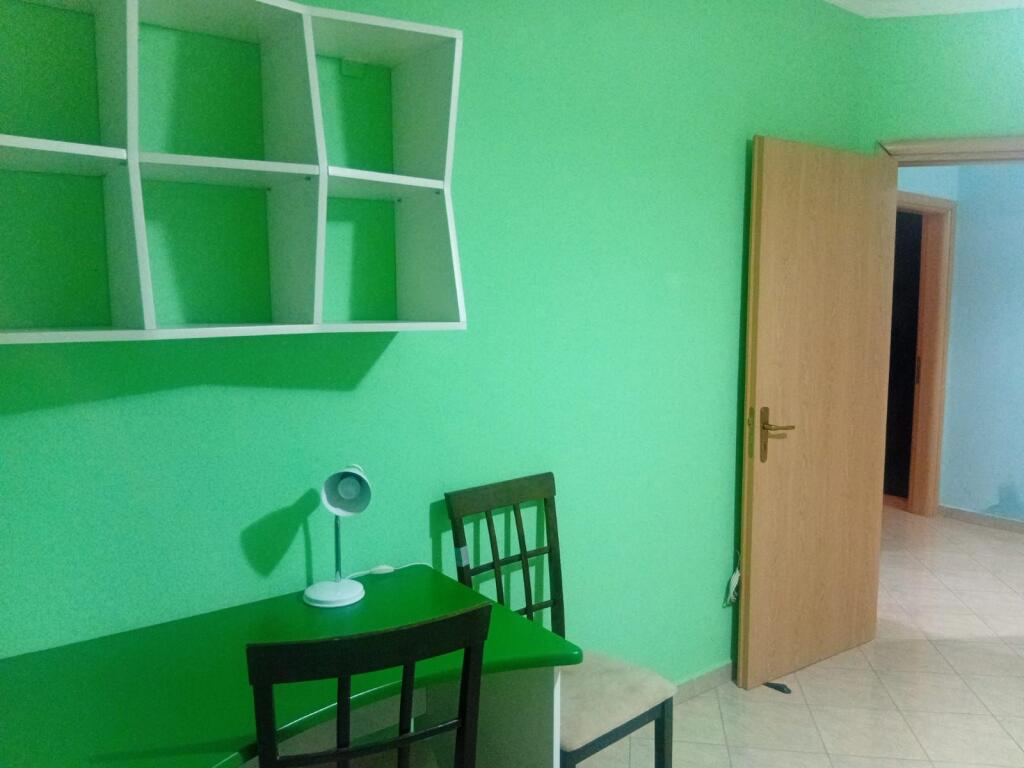 Apartment 2+1, Astir!