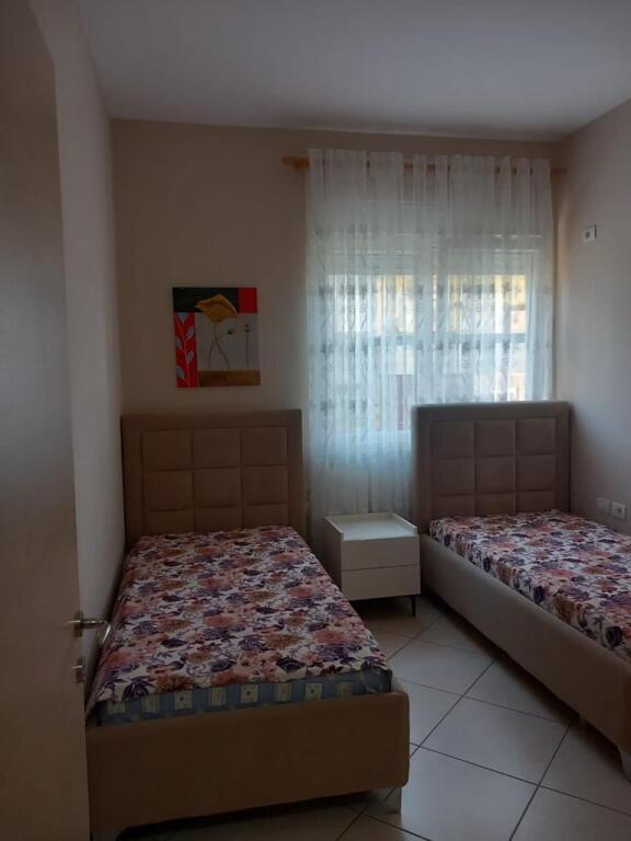 Jepet me qera apartament 2+1 Delijorgji