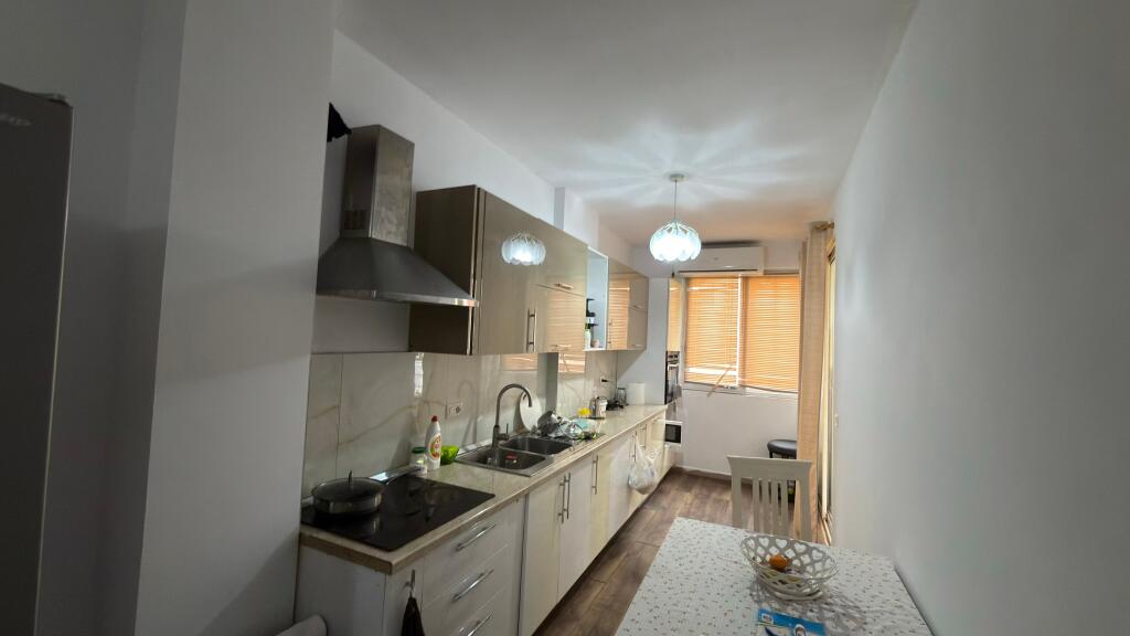 ASTIR APARTAMENT 2+1+2 PER SHITJE!