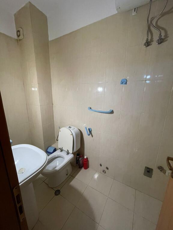 Appartamento 2+1+2+balcone in affitto, 650 euro, 3° piano, centro