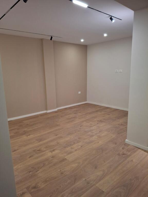 Apartament 2+1 per shitje tek Myslym Shyri!
