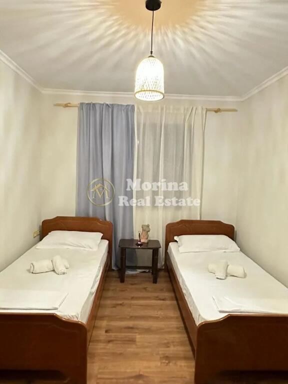 Qera, Apartament 2+1, Ish Stacioni Trenit 550 euro/muaj