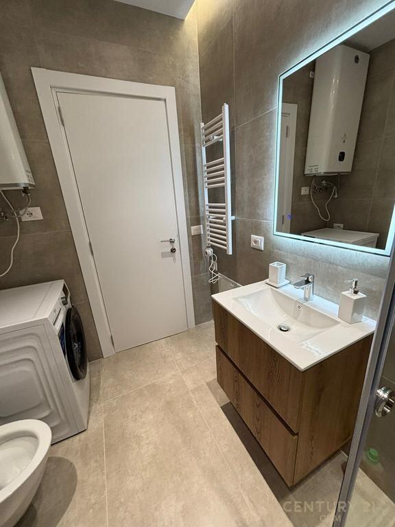 MODERN 1+1 APARTMENT NEAR THE NEW MARKET! 850 € /Month