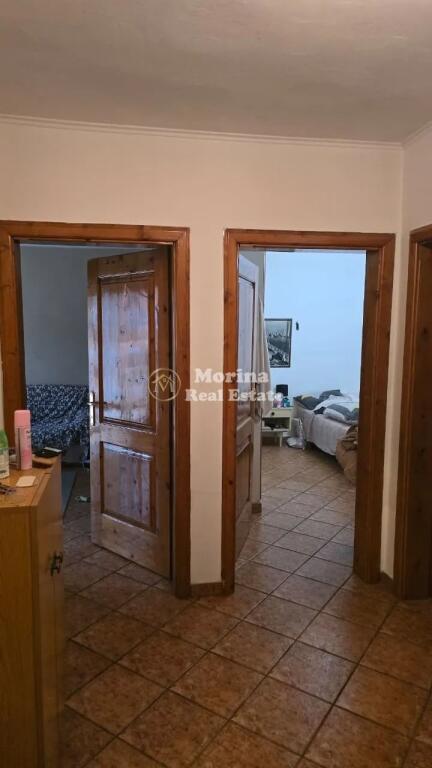 Qera, Apartament 2+1, Rruga e Elbasanit, 500 euro/muaj