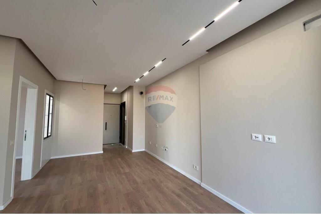 APARTAMENT 2+1 NE SHITJE TEK MINE PEZA!