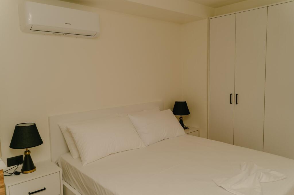 🏡 APARTMENT FOR RENT – BLOCK