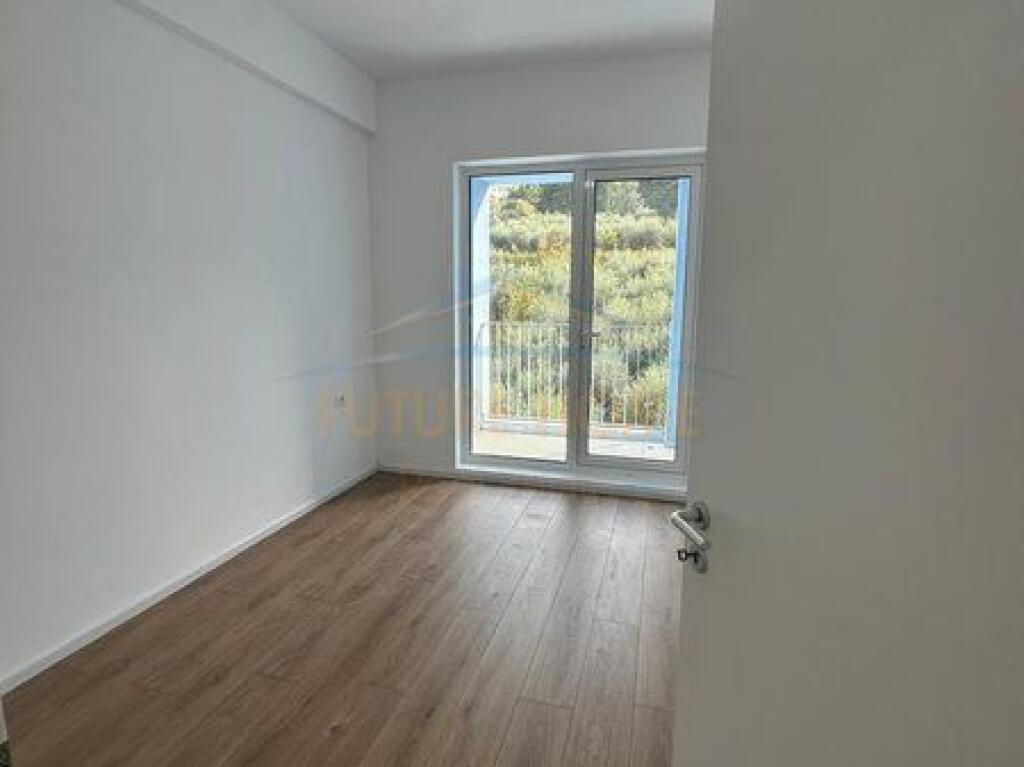 In vendita, Appartamento 1+1, OXA, Fresku, Tirana