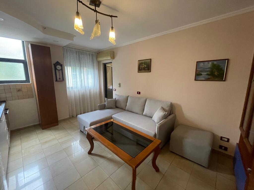 Appartamento 1+1,Scuola di Balletto!