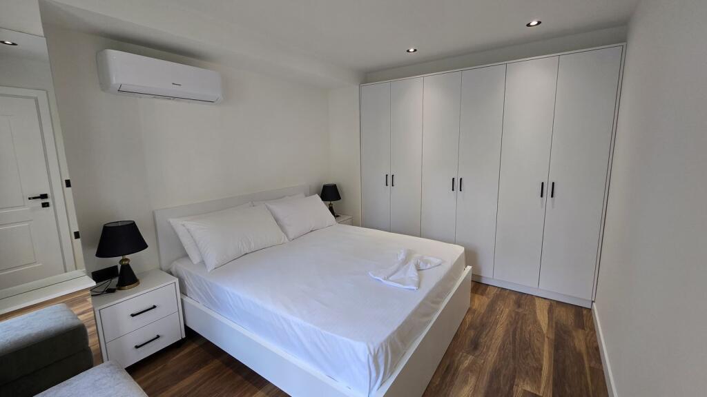 🏡 APARTMENT FOR RENT – BLOCK