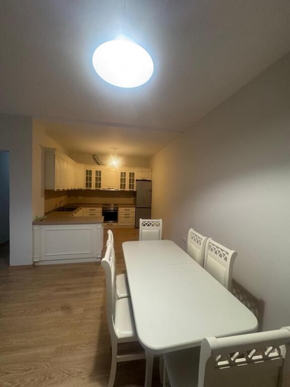 Super ap 2+1 al giardino botanico (vicino alla moschea)