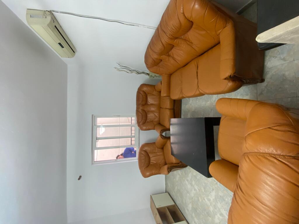 2+1,i mobiluar kat vile,te 2 palmat ne astir,450 euro