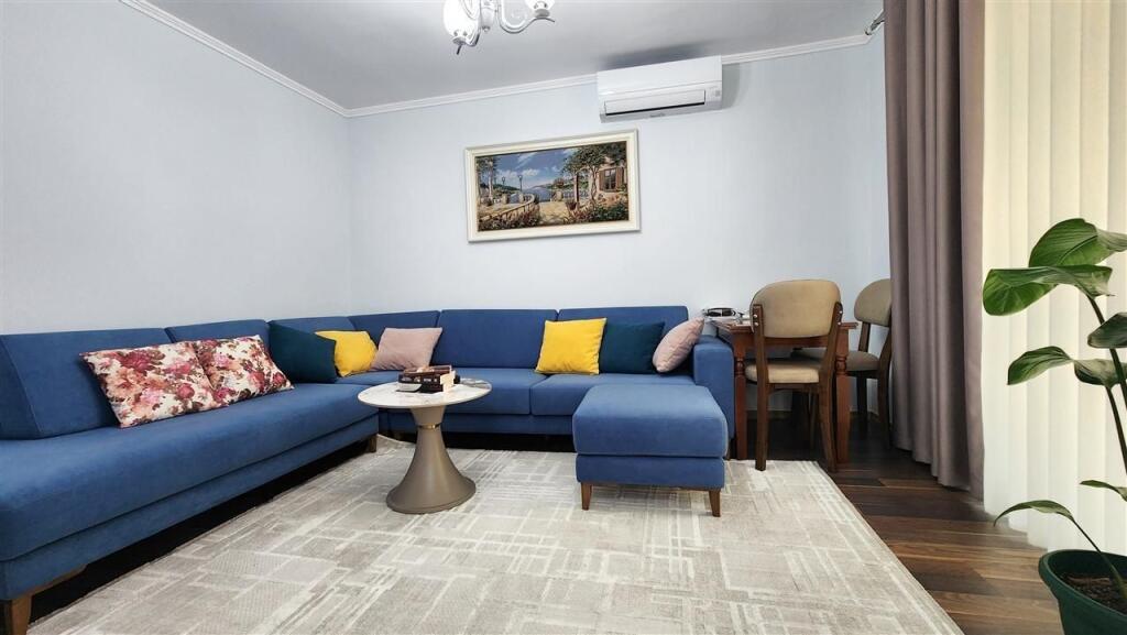Affittasi un appartamento moderno 1+1 nella zona di Rruga e Elbasanit, Via Petro Nini Luarasi, vicino al negozio Neptun, 500 mila lek 