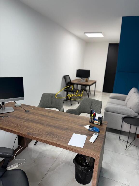 UFFICIO IN AFFITTO 28 M2 MYSLYM SHYRI 530 EURO