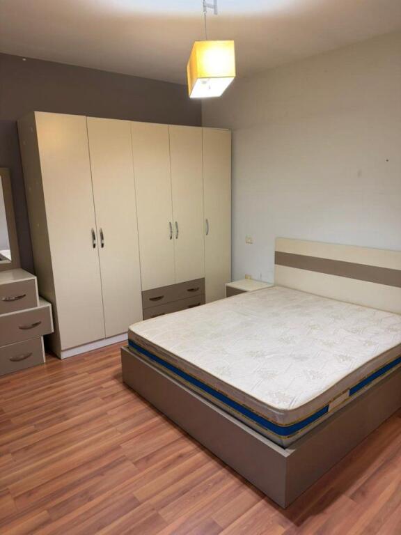 Apartament Me Qera Tek Rruga e Kavajes (ID B2201585) Tirane