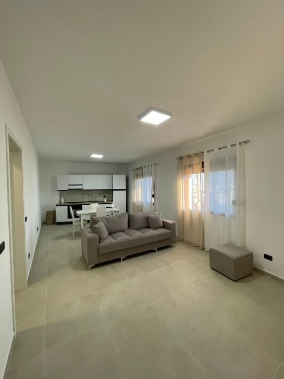 KATI PARE I NJE VILE 3 KATESHE ME QERA 2+1 FABRIKA MAKARONAVE