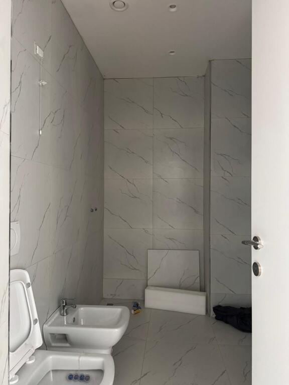 🏢Office for Rent | 📍Lake View Residences