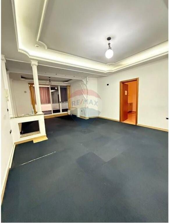 Office space 5+1+2 in Bllok-For rent.