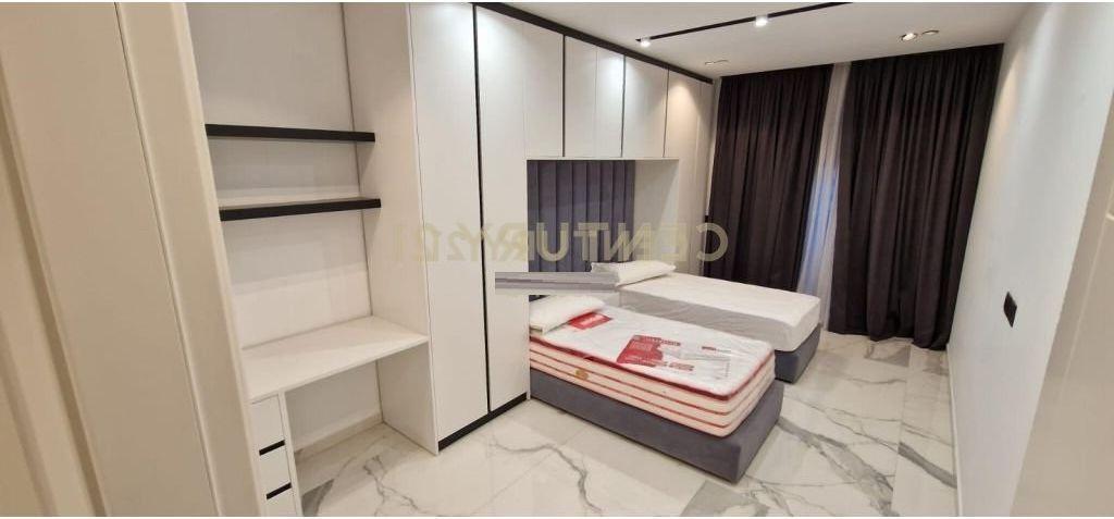 Affittasi appartamento moderno 2+1+2+posto auto