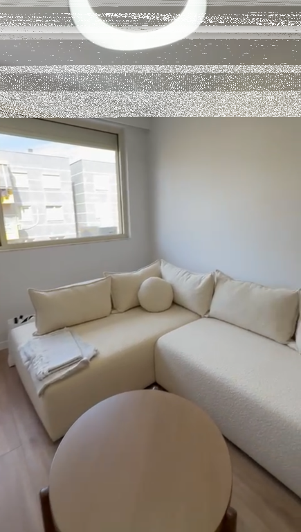 Apartment 2+1, Shkoze!