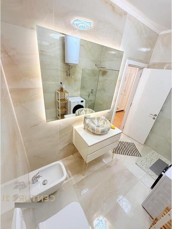 APARTAMENT 2+1 ME QIRA RRUGA E KOSOVARËVE