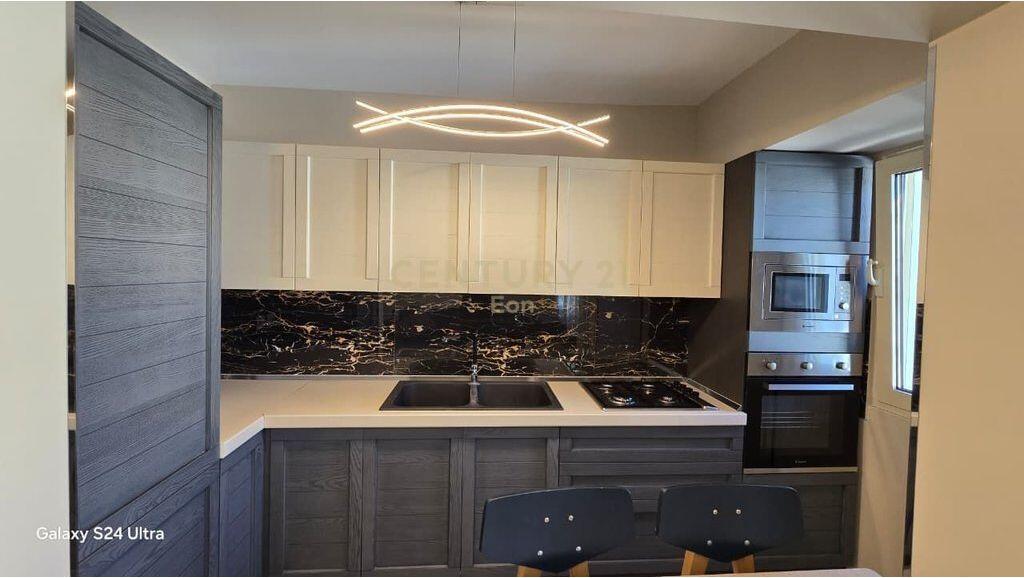 Appartamento 2+1 nel centro di Durazzo !