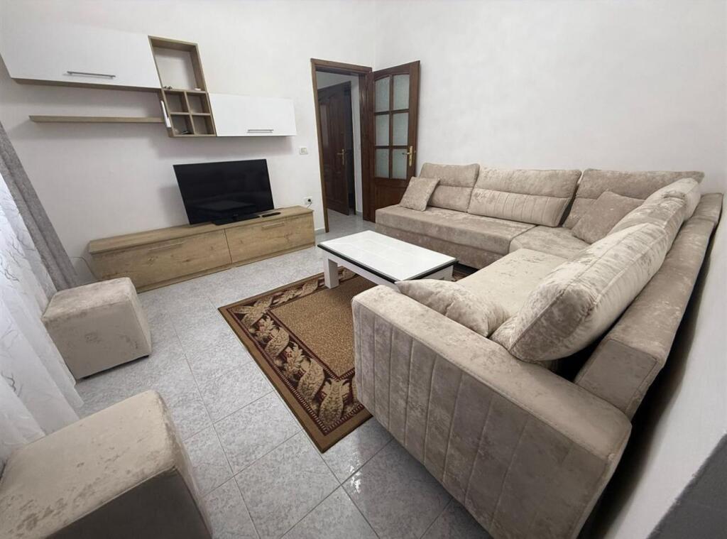 JEPET ME QERA APARTAMENT 1+1 TE SHKOLLA KUSHTRIMI I LIRISE, DURRES