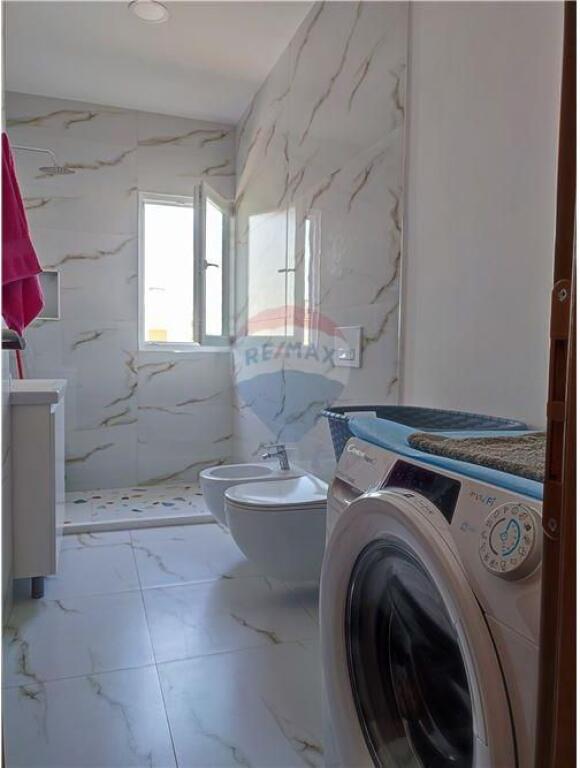 Private house 3+1 for rent in Xhamllik.