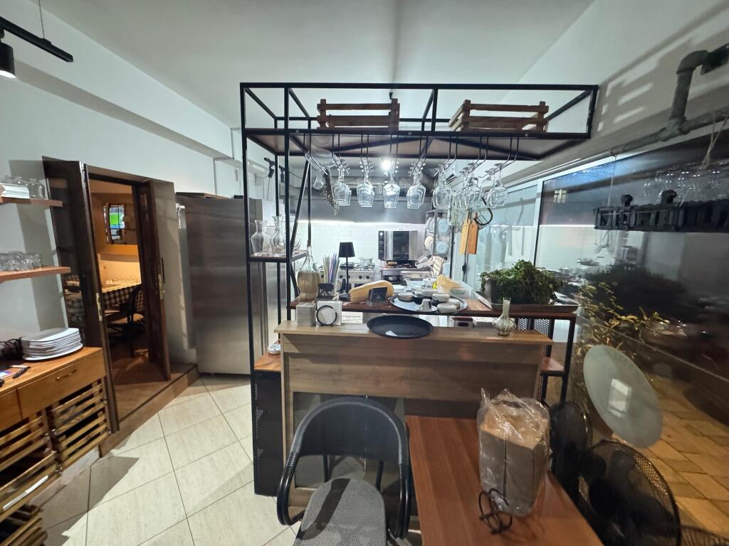 📣Shitet Biznesi Restorant 📍Rruga Frederik Shiroka  •Cmimi i qerase 80.000 leke ne muaj •Cmimi i Shitjes se biznesit 18.000 euro i diskutueshem